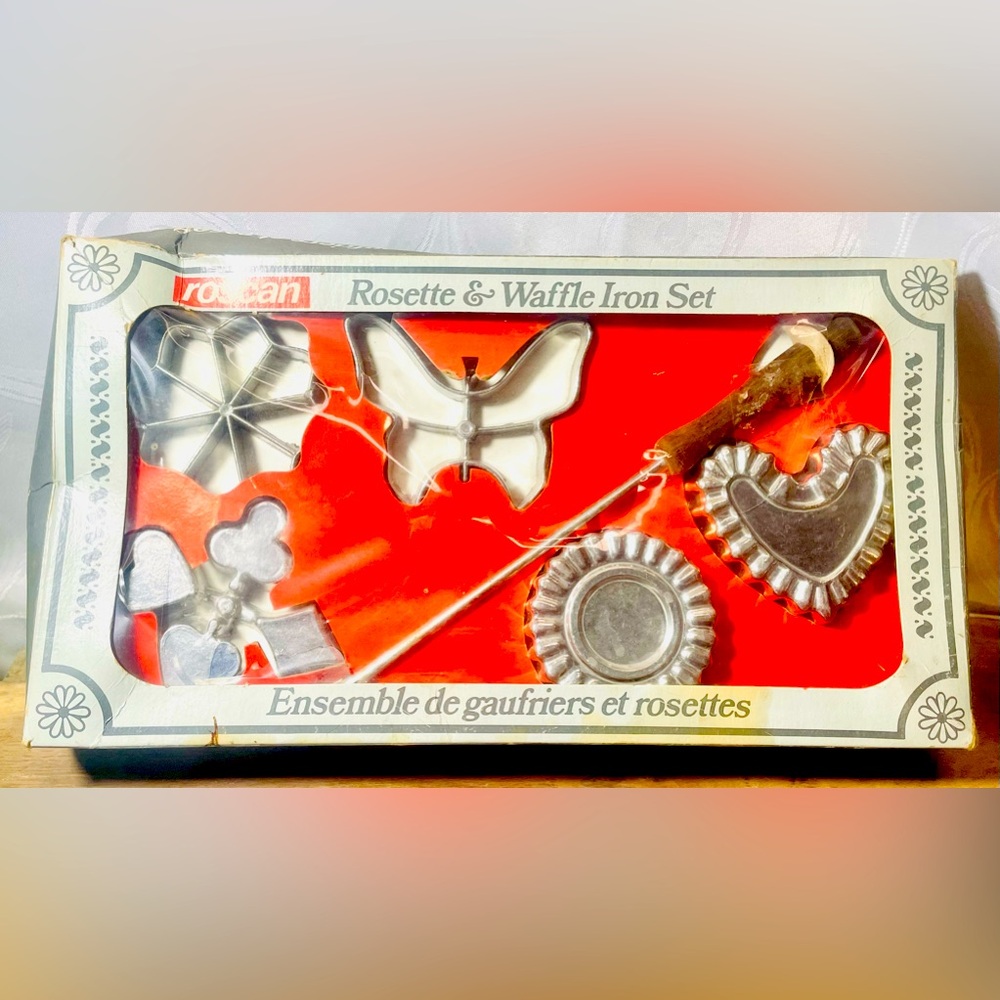 ROSCAN IRON SET Rosette & Waffle NEW 6 Piece Set, 5 Molds and 1 Handle, 1970s
